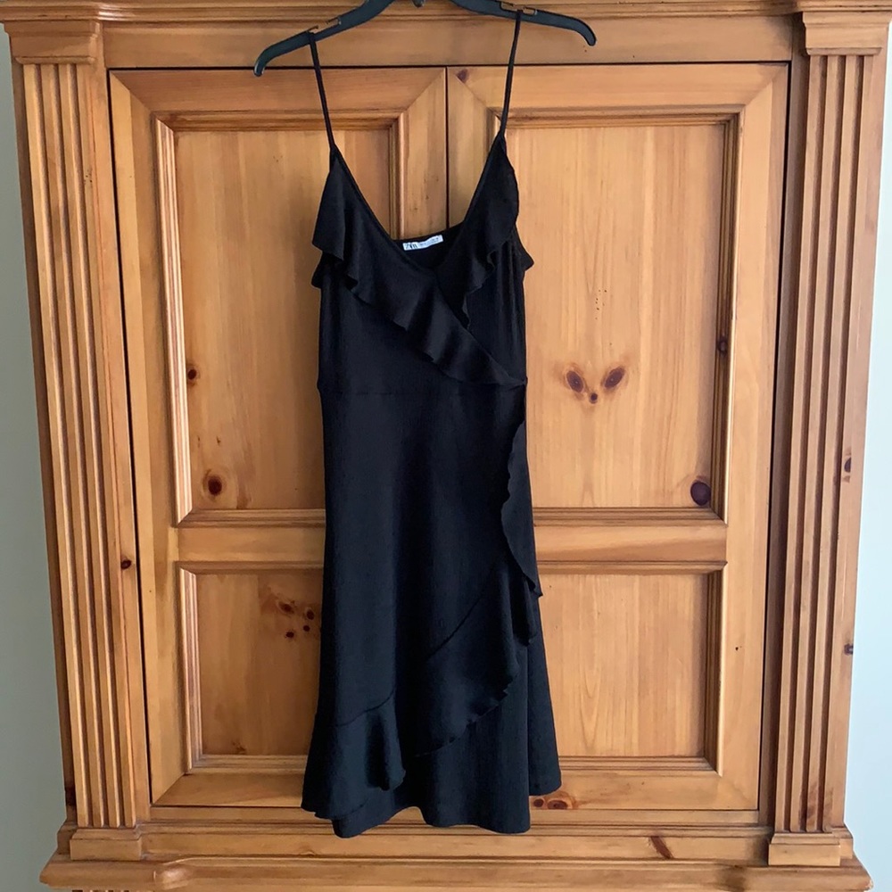 Zara Flowy Black Dress